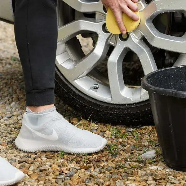 Silicone Shoe Covers with Anti-Slip Tread and Stretch Fit for Rainy Commutes Avento Goods