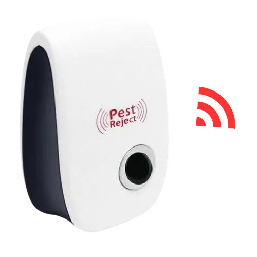 Squirrel Repeller with Ultrasonic Pulses and Weather-Resistant Design, Covers 800 Sq Ft Avento Goods