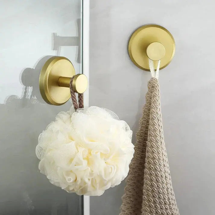 Suction Cup Hook with Locking Vacuum Seal and 15 Lb Load Capacity for Smooth Surfaces Avento Goods