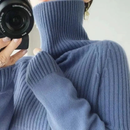 Cashmere Turtleneck Sweater with Tailored Fit and Breathable Knit, Long Sleeve for Women Avento Goods