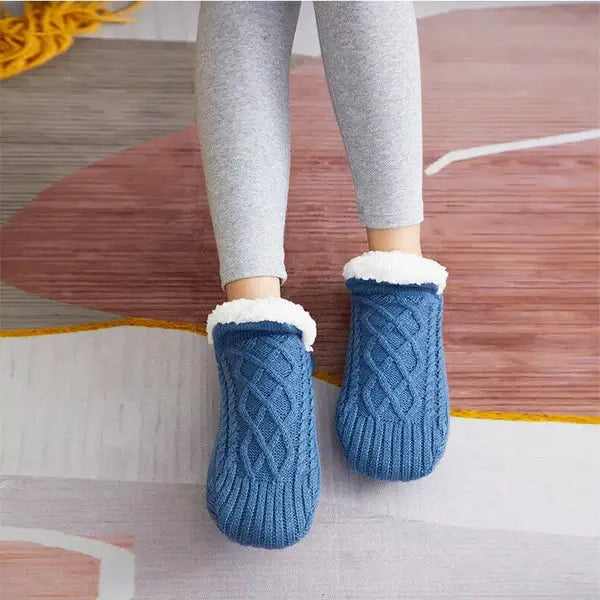 Non-Slip Thermal Socks with Brushed Insulation and Stretch Calf Fit for Indoor Use Avento Goods