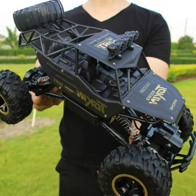 Remote Control Monster Truck with 4GHz 50m Range and Shockproof Suspension, 30-Min Runtime Avento Goods